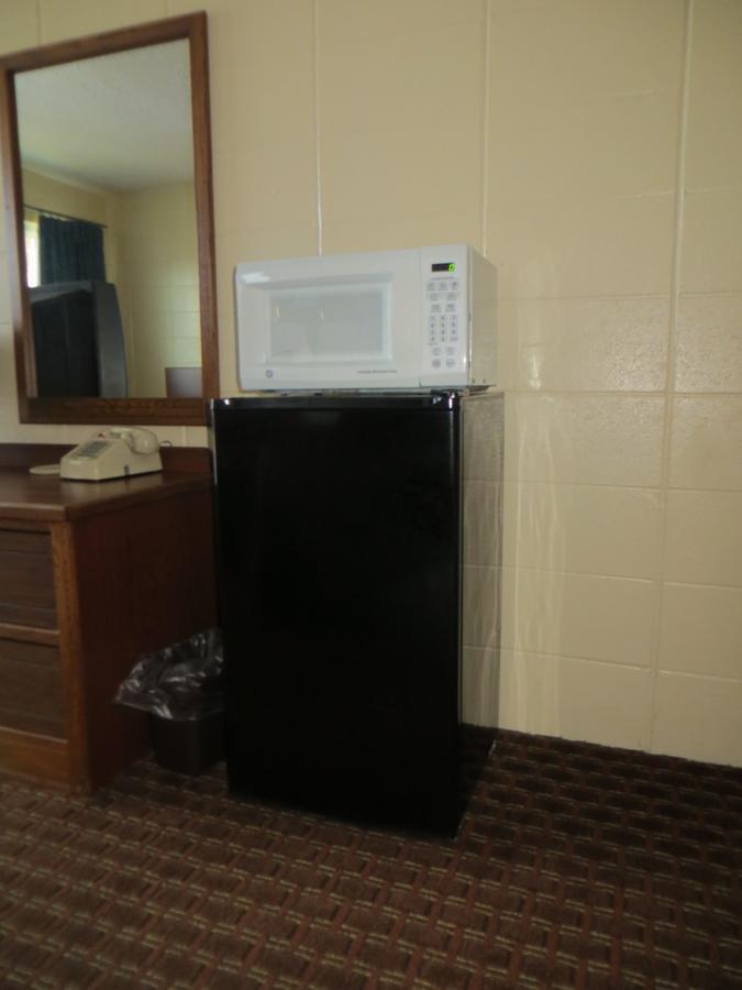 Deluxe Inn/Extended Stay - Council Bluffs Carter Lake Exterior photo